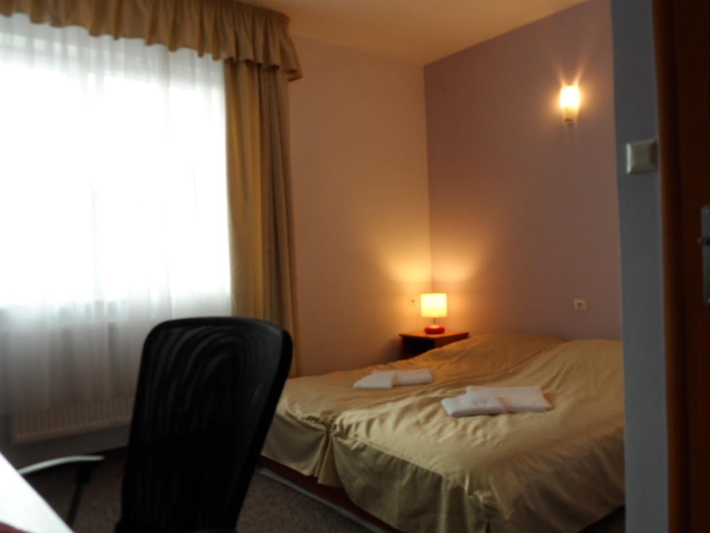 Hotelik Gold Raszyn Room photo